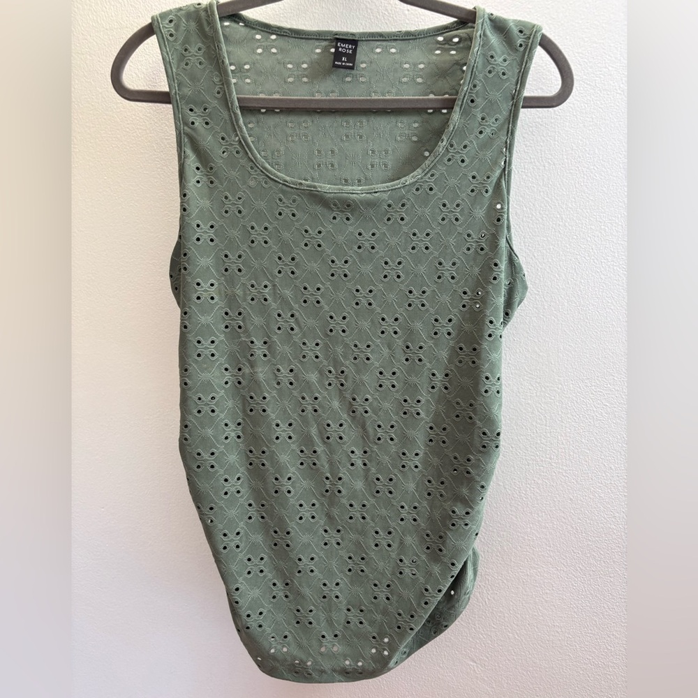 NWOT Emery Rose Green Eyelet Cinched Side Scoop Neck Tank Top XL